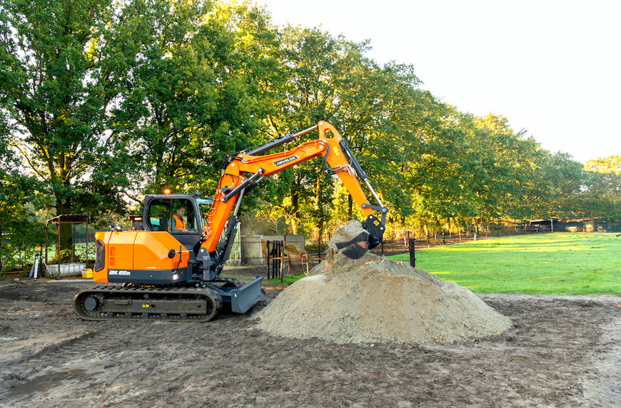DEVELON exhibits at Plantworx 2023 for the first time in the UK
